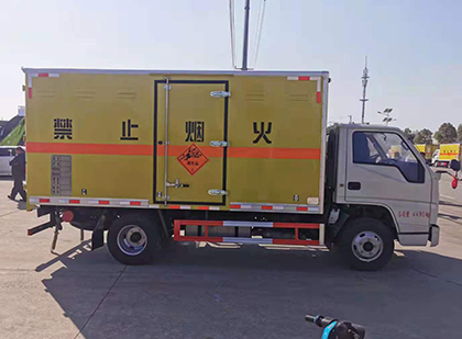 延安爆破器材运输车
