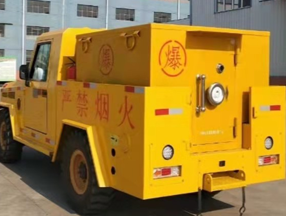 延安凯龙爆破器材运输车：保障爆破任务的安全运行